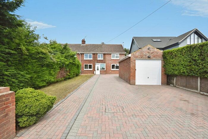 3 Bedroom Semi-Detached House For Sale In Ebbsfleet Lane North, Ramsgate, CT12