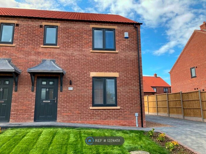 3 Bedroom Semi-Detached House To Rent In Buttercup Lane, Louth, LN11