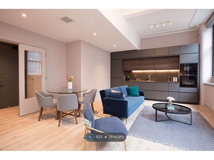 2 Bedroom Flat To Rent In Charlotte Street, Manchester, M1