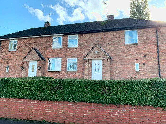 3 Bedroom Semi-Detached House To Rent In Dudley Avenue, Leicester LE5