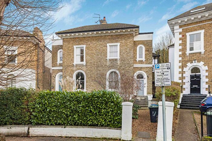 2 Bedroom Flat For Sale In The Waldrons, Croydon, CR0