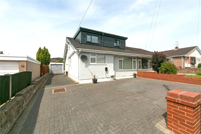 4 Bedroom Semi Detached House For Sale In Pendyffryn, Llandudno Junction, Conwy, LL31