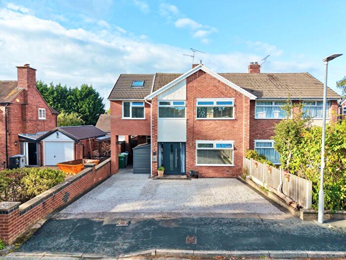 4 Bedroom Semi-Detached House For Sale In Parkfield Drive, Nantwich, CW5