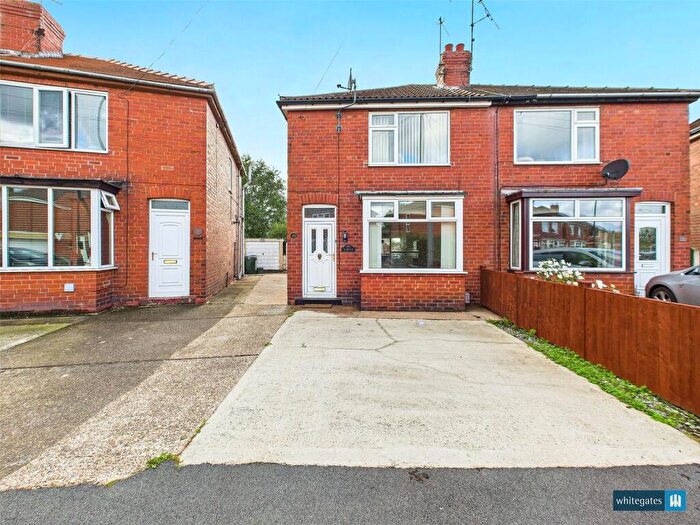 2 Bedroom Semi-Detached House For Sale In Anchorage Crescent, Doncaster, South Yorkshire, DN5