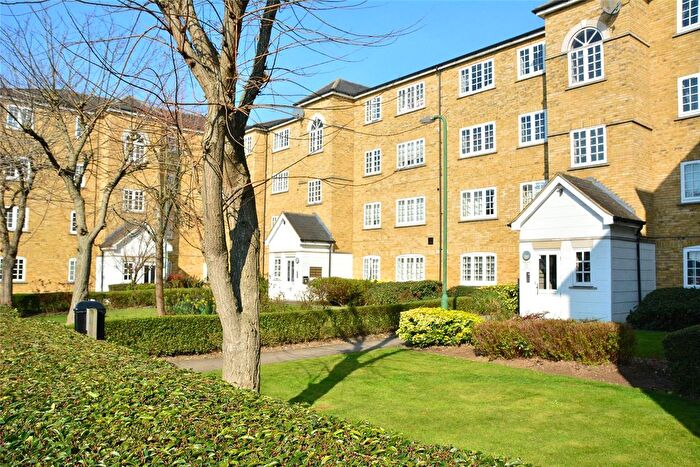 2 Bedroom Flat To Rent In Elizabeth Fry Place, London, SE18