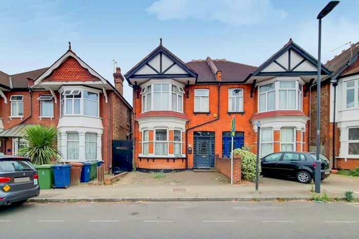 4 Bedroom House To Rent In Nibthwaite Road, Harrow On The Hill, Harrow, HA1
