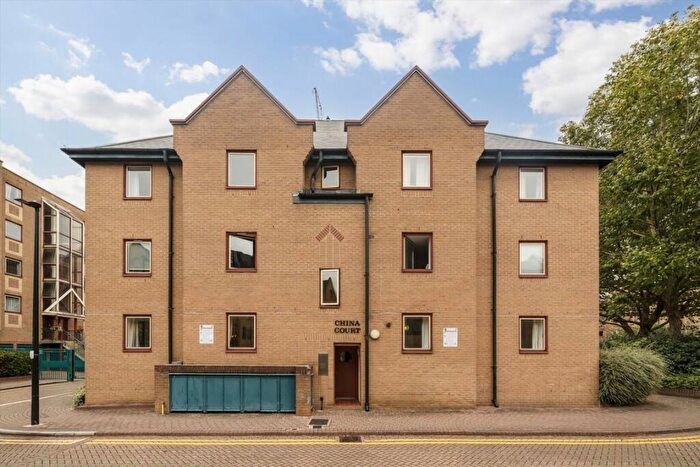 2 Bedroom Flat To Rent In Asher Way, Wapping, E1W