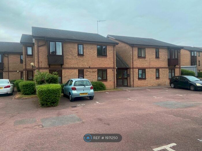 1 Bedroom Flat To Rent In Aylesbury, Aylesbury, HP21