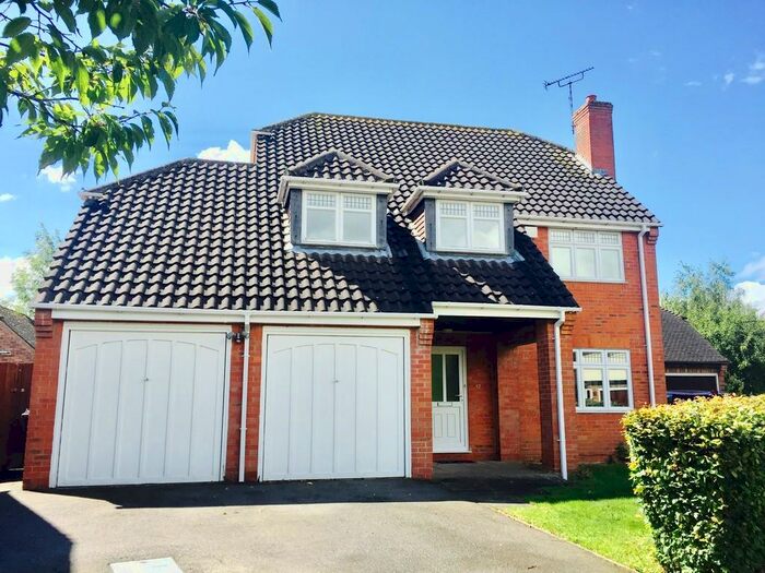 4 Bedroom Detached House To Rent In Deanery Crescent, Thurcaston, Leicester, LE4