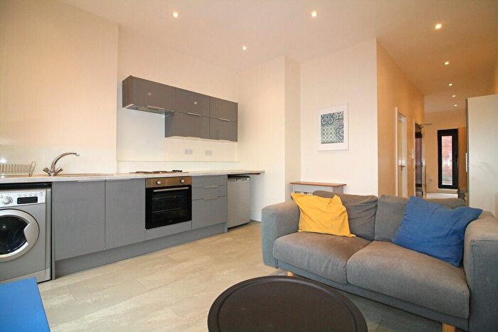 Apartment To Rent In The Red House, Solly Street, S1