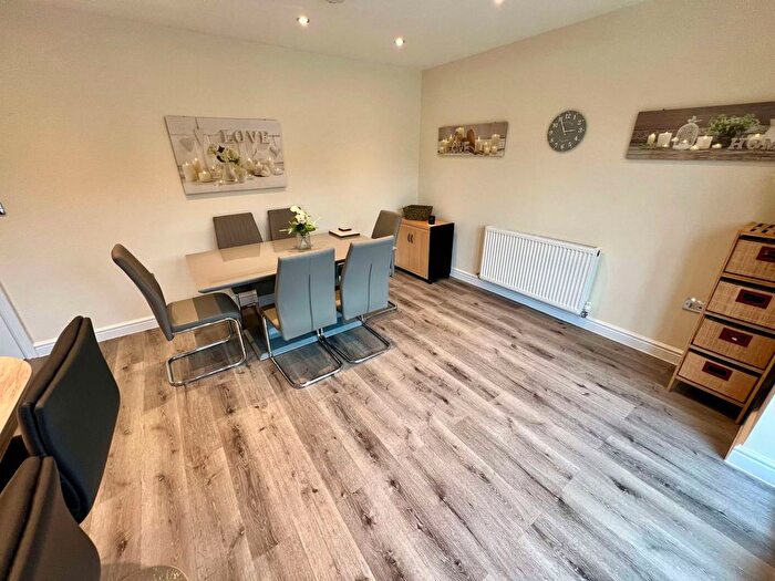 3 Bedroom Bungalow For Sale In Estuary Gardens, Thornton, FY5