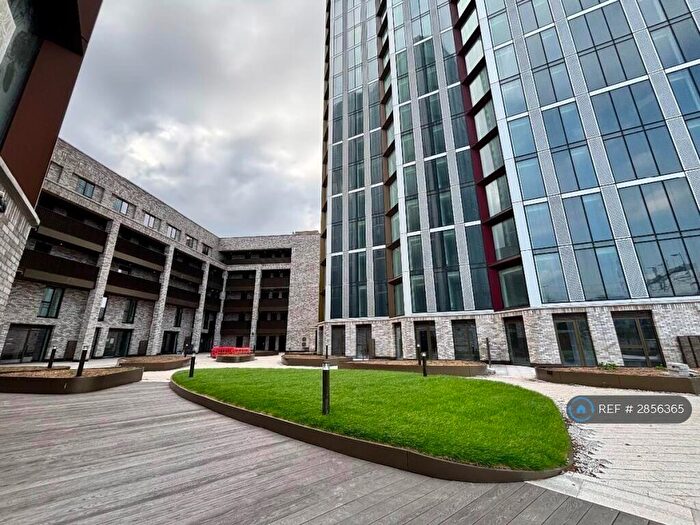 2 Bedroom Flat To Rent In Dantzic St, Manchester, M4