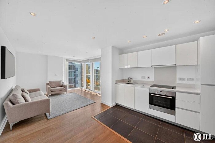 1 Bedroom Apartment To Rent In Goodchild Road London, N4
