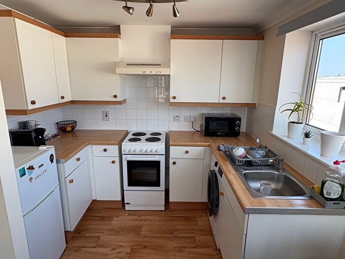 1 Bedroom Flat To Rent In Shenley Road, Borehamwood, WD6