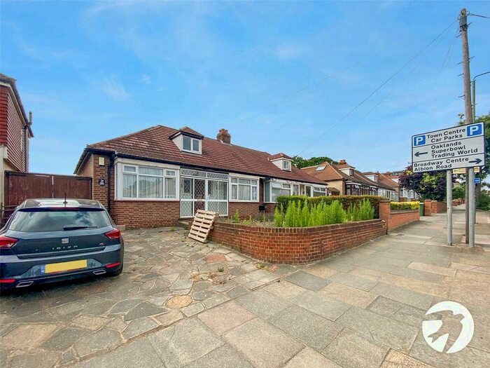 2 Bedroom Bungalow To Rent In Townley Road, Bexleyheath, Kent, DA6