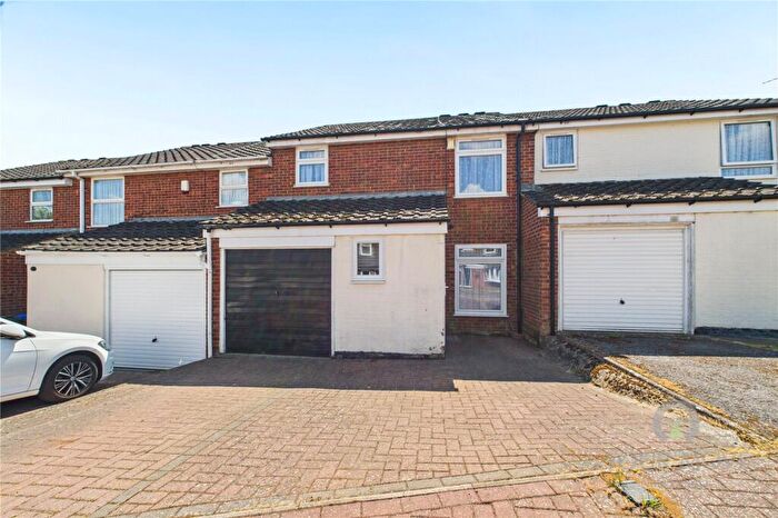 3 Bedroom Terraced House To Rent In Pritchard Close, Northampton, NN3
