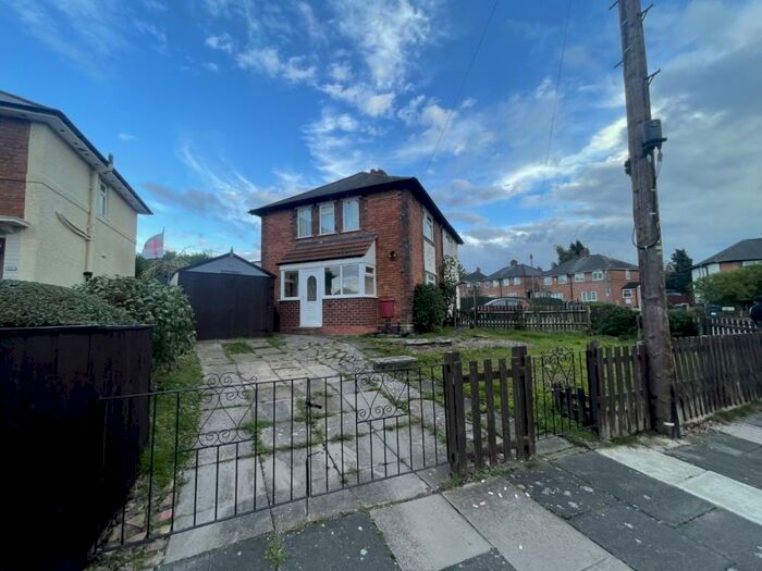 3 Bedroom Semi-Detached House To Rent In Wetherfield Road Tyseley Birmingham, B11
