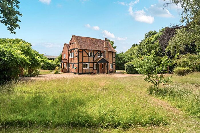 4 Bedroom Detached House For Sale In Rectory Lane, Windlesham, GU20