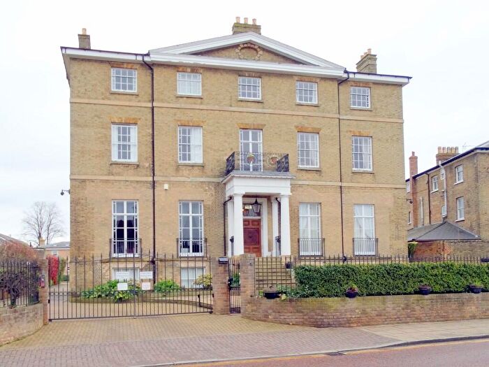 3 Bedroom Apartment To Rent In Chatteris House, High Street, Chatteris, Cambs, PE16