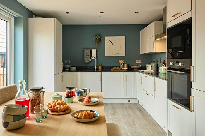 3 Bedroom Detached House For Sale In St. Marys Grove, Nailsea, BS48