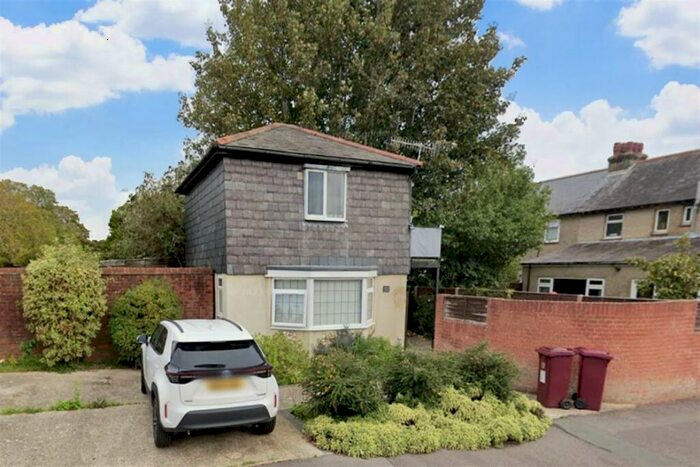 1 Bedroom Flat To Rent In The Lodge, Melbourne Road, Chichester, PO19