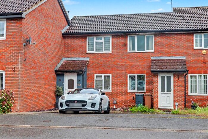 1 Bedroom Terraced House For Sale In Newcastle Close, Stevenage, Hertfordshire, SG1