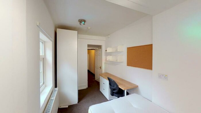 5 Bedroom House To Rent In Milton Street, S3