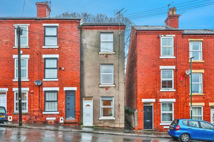 4 Bedroom Terraced House For Sale In Bailey Street, Nottingham, Nottinghamshire, NG6