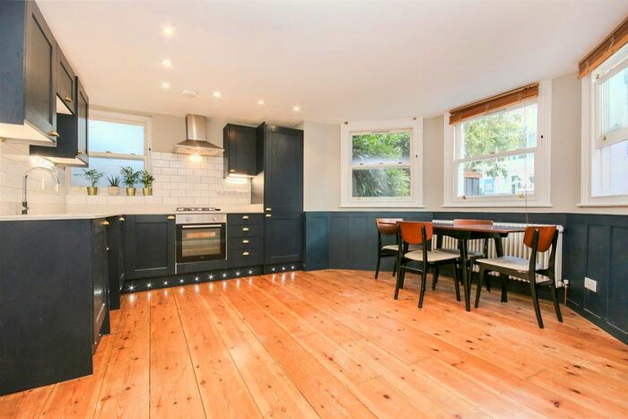 3 Bedroom Flat To Rent In Hornsey Lane, London, N6