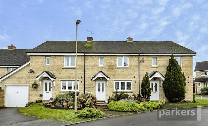 3 Bedroom Terraced House For Sale In Walnut Close, Witney, Oxfordshire, OX28