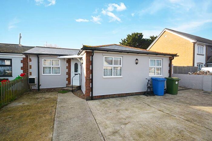 3 Bedroom Semi-Detached Bungalow For Sale In Wing Road, Leysdown, ME12