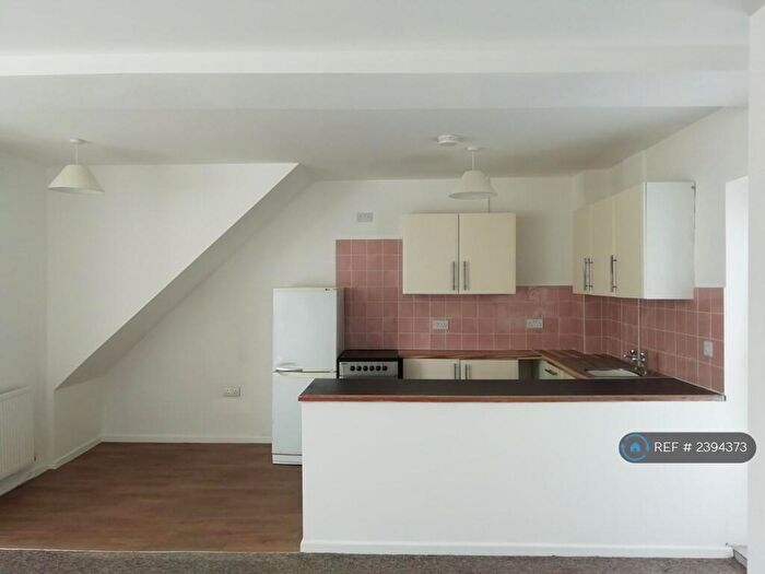 1 Bedroom Flat To Rent In Woodlands Drive, Malpas, Newport, NP20