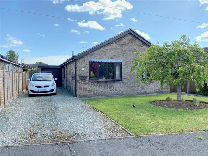 3 Bedroom Bungalow For Sale In Dean Close, Leasingham, NG34