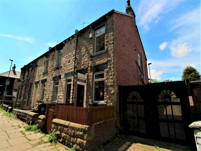 2 Bedroom End Of Terrace House To Rent In Pindar Oaks Street, Barnsley, S70