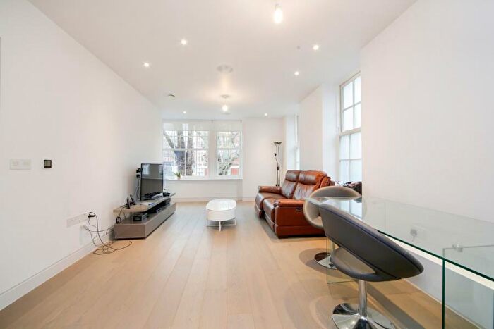 2 Bedroom Flat To Rent In Heath Drive, Hampstead, NW3