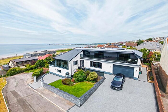 5 Bedroom Detached House For Sale In West Farm Close, Ogmore-By-Sea, Vale Of Glamorgan, CF32