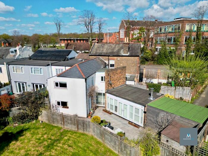 2 Bedroom Semi-Detached House To Rent In Whitehall Road, Woodford Green, IG8