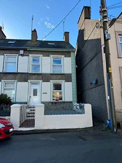 3 Bedroom Terraced House To Rent In Talarfor, Stryd Y Plas, Nefyn, Pwllheli, LL53