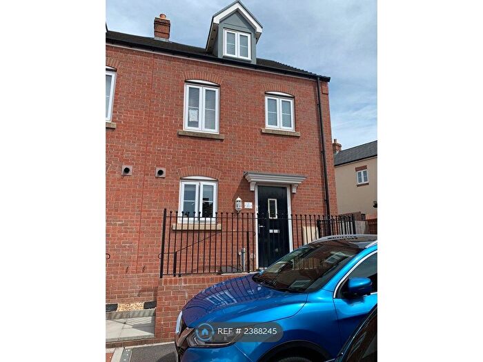 3 Bedroom Semi-Detached House To Rent In Llys Y Brwyn, Coity, Bridgend, CF35