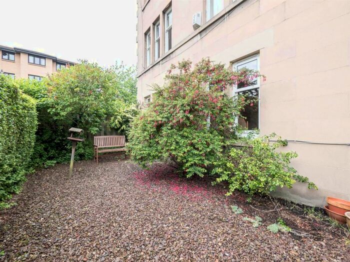 3 Bedroom Flat To Rent In Learmonth Avenue, Edinburgh, EH4