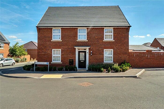 4 Bedroom Detached House For Sale In Franklin Drive, Wokingham, Berkshire, RG40
