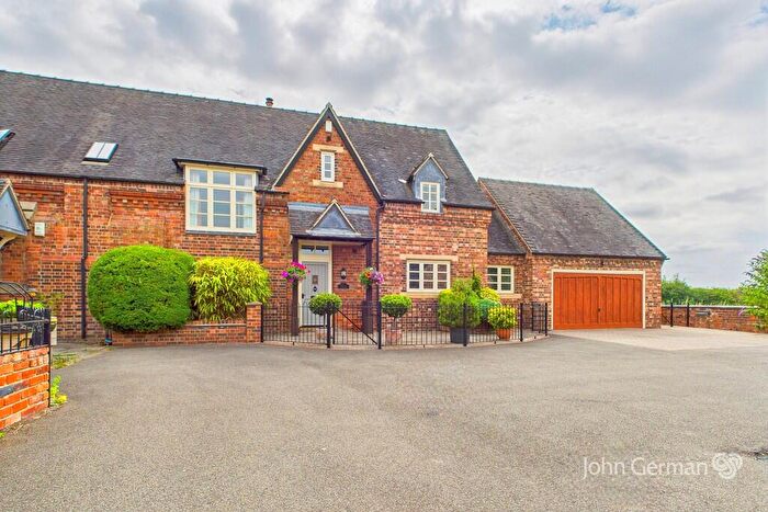 4 Bedroom House For Sale In Uttoxeter Road, Hilton, DE65