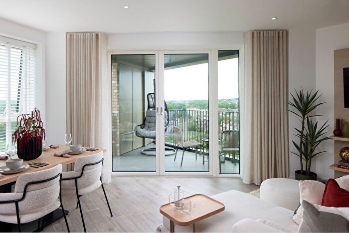 2 Bedroom Flat For Sale In Silver Road, Lewisham, SE13