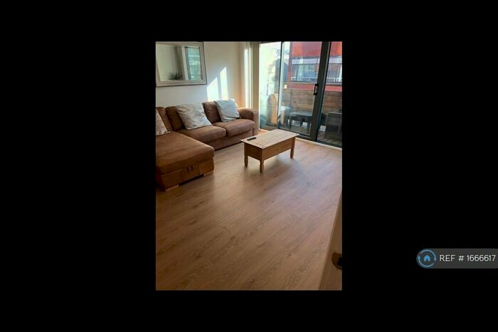 2 Bedroom Flat To Rent In Manolis Yard, Liverpool, L1