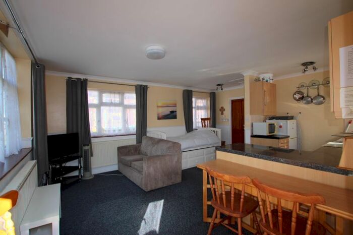 1 Bedroom Property To Rent In Leysdown Road, Leysdown-On-Sea, Sheerness, ME12