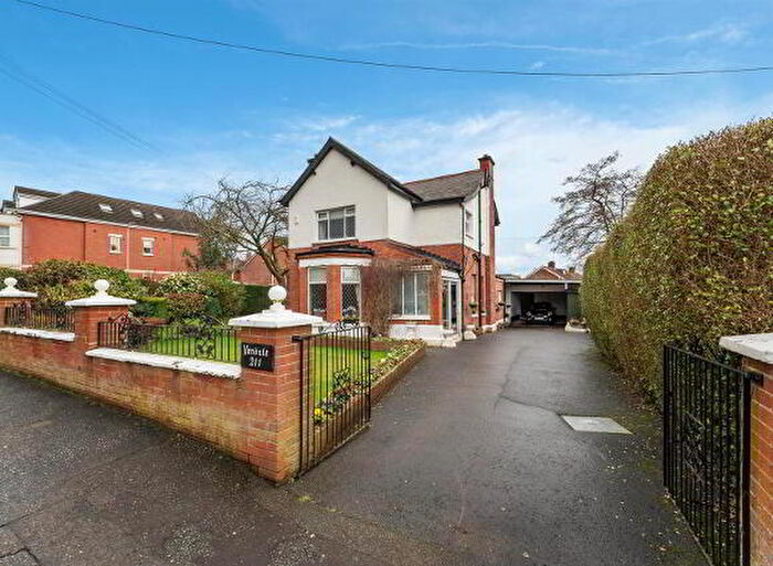 4 Bedroom Detached House For Sale In Detached House And Annex, "Vendale", Stockmans Lane, Belfast, BT11