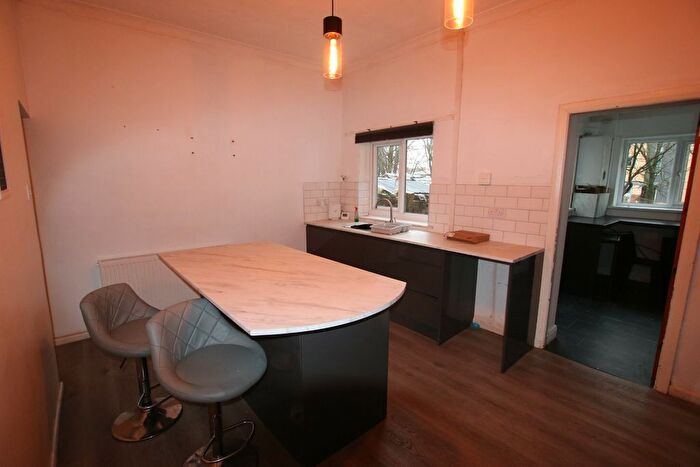 3 Bedroom Terraced House To Rent In Isherwood Street, Blackburn, BB2