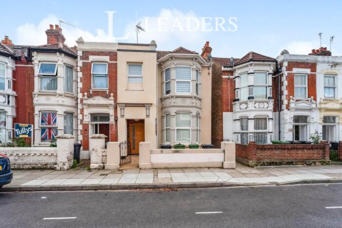 2 Bedroom Flat To Rent In Festing Grove, Southsea, PO4