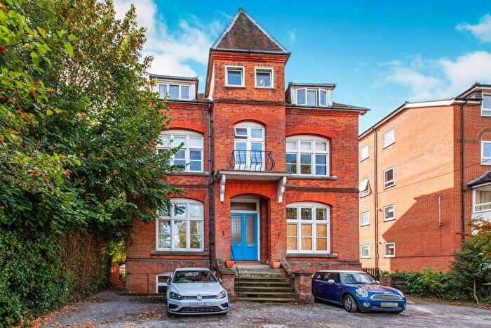 1 Bedroom Flat To Rent In Osborne Road, Windsor, SL4