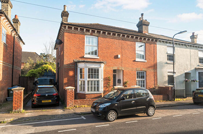3 Bedroom Semi-Detached House For Sale In Brighton Road, Banister Park, Southampton, Hampshire, SO15